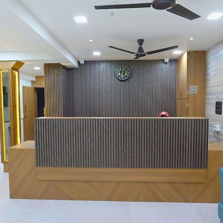 Hotel Royal Elite Rajkot Eksteriør bilde