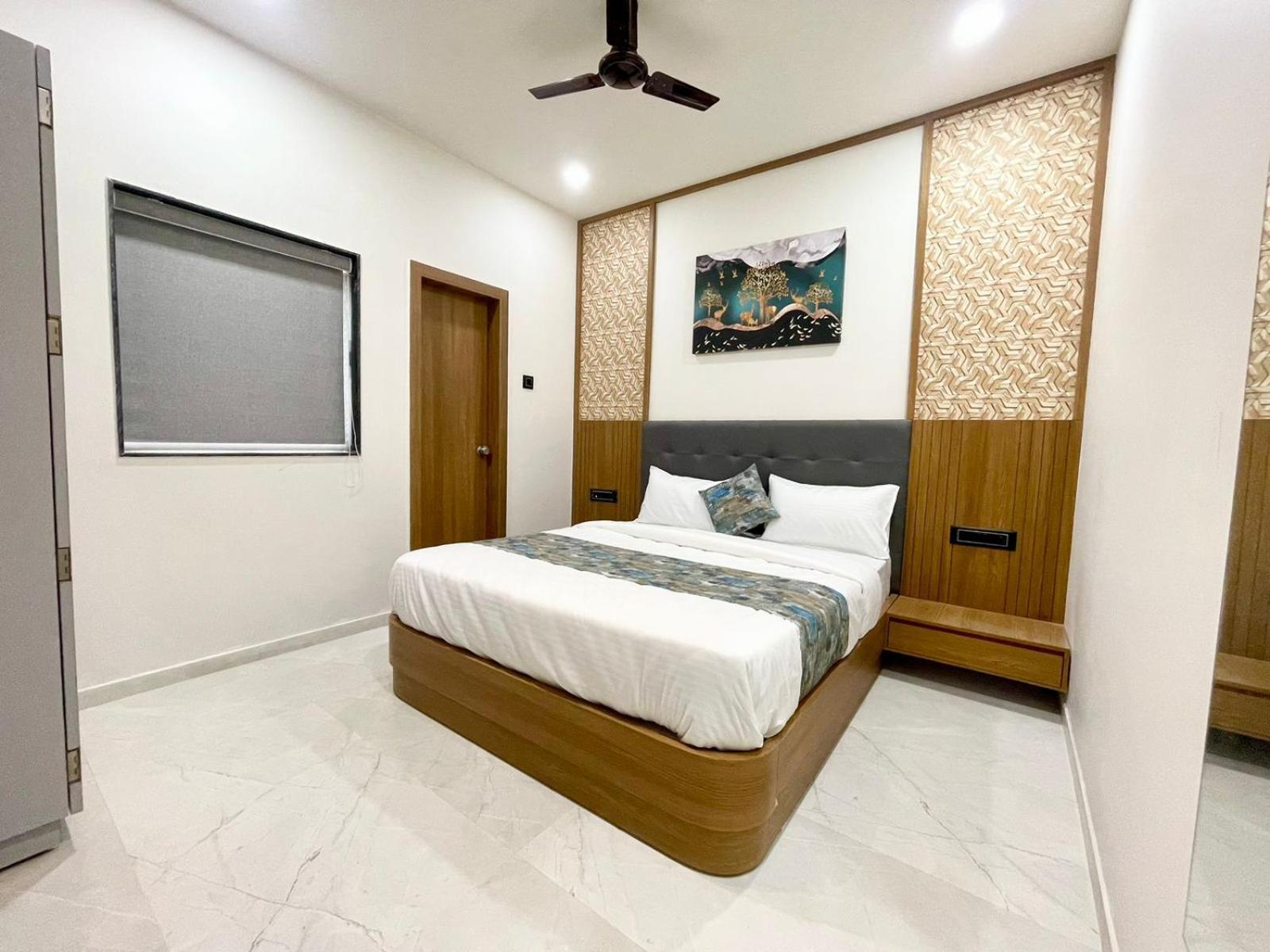 Hotel Royal Elite Rajkot Eksteriør bilde