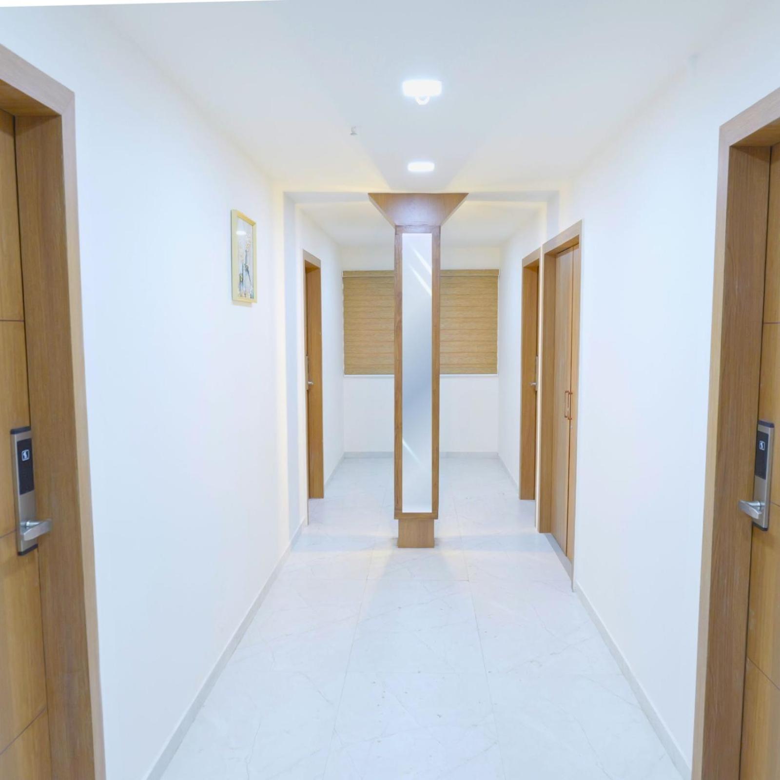 Hotel Royal Elite Rajkot Eksteriør bilde